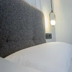 De 4*