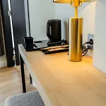 De 4*