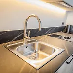 Hotel De 4*