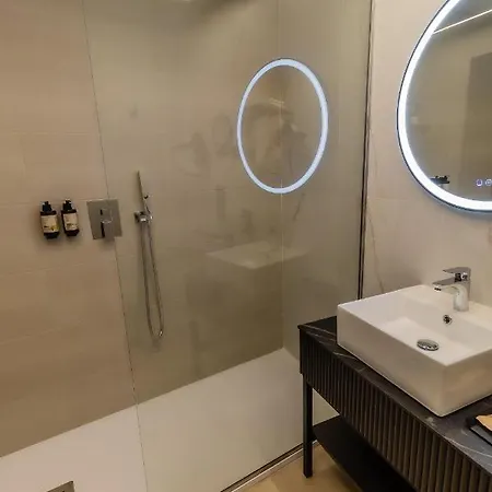Ξενοδοχείο De 4*