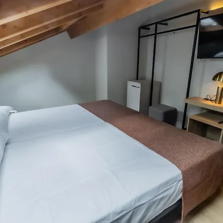 De 4*